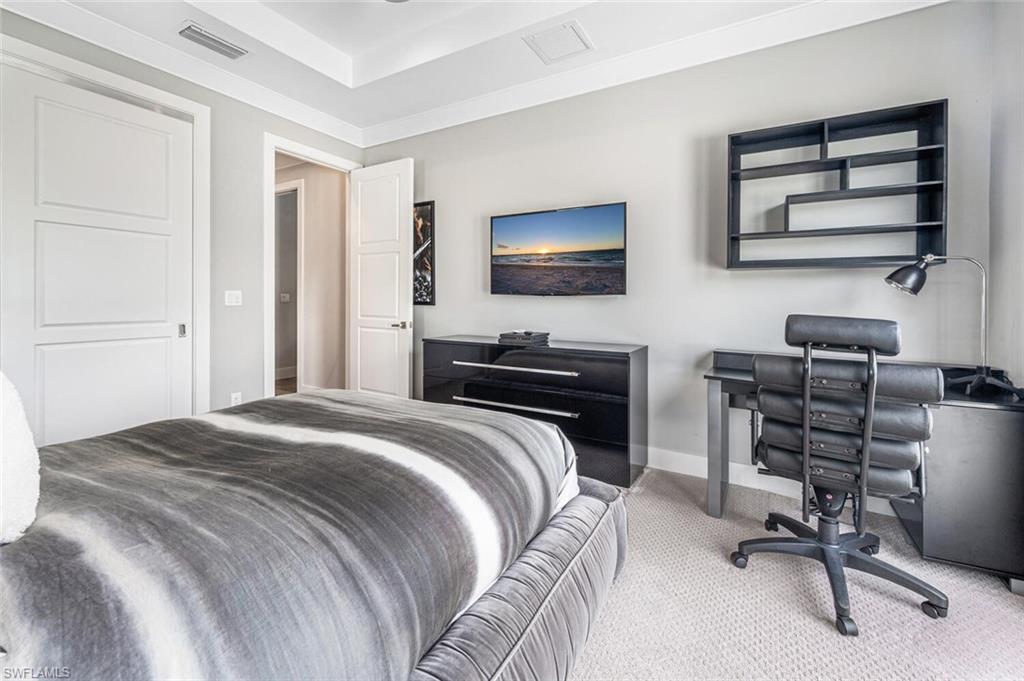 LANDINGS AT BEARS PAW - Residential