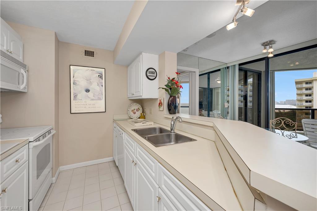 SANDCASTLE AT MARCO BEACH - Residential