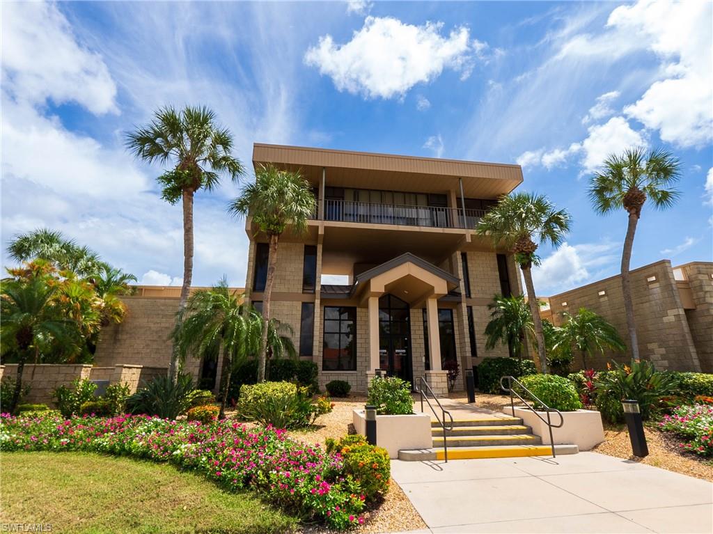 SEVEN LAKES - Residential