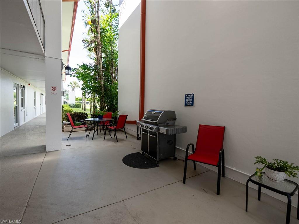 SEVEN LAKES - Residential