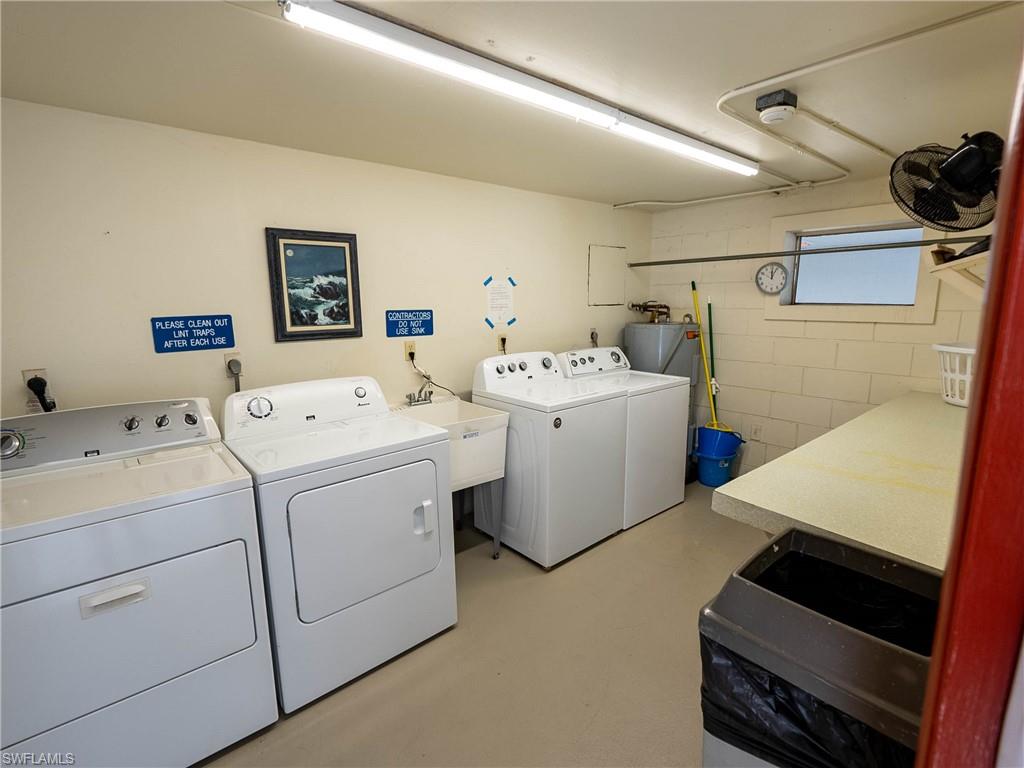 SEVEN LAKES - Residential