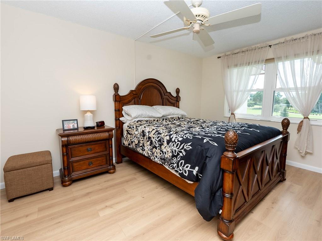 SEVEN LAKES - Residential