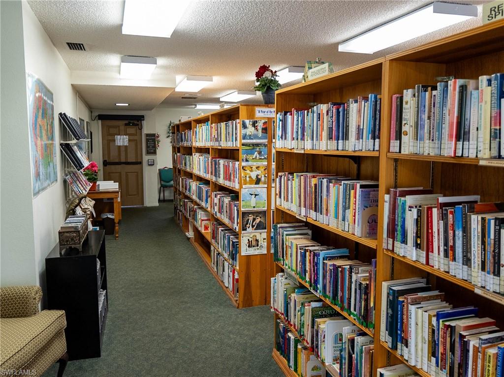 SEVEN LAKES - Residential