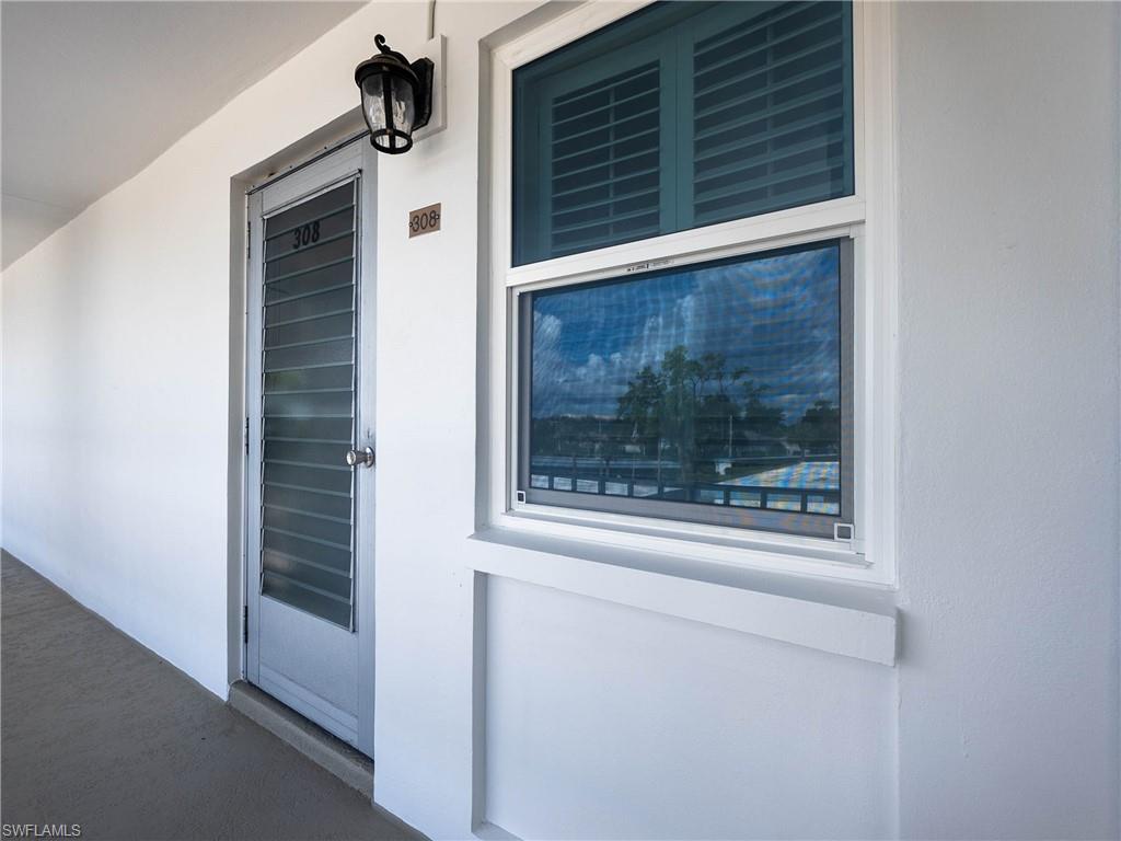 SEVEN LAKES - Residential