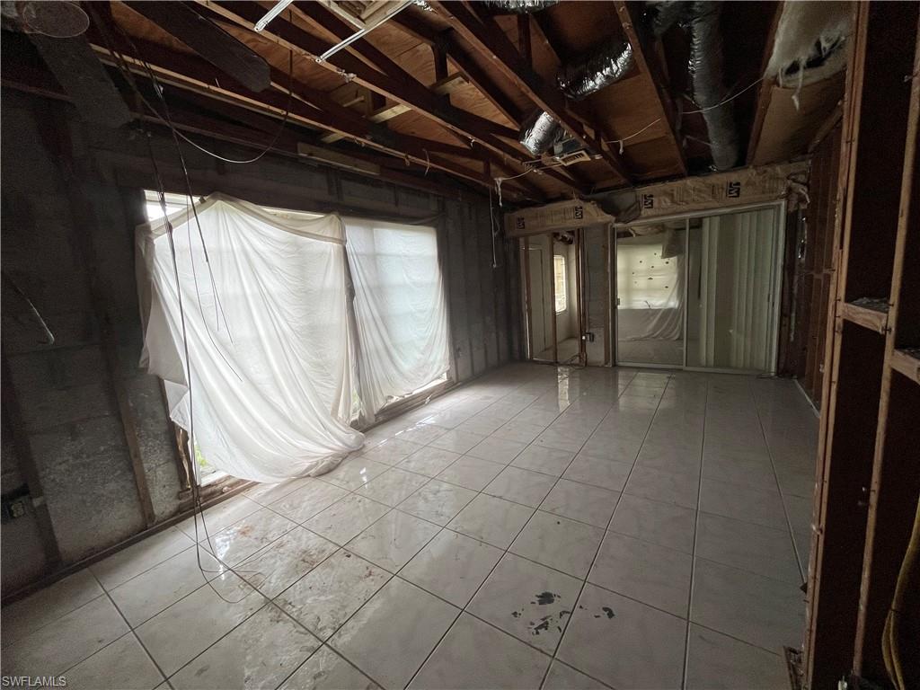 PORT CHARLOTTE - Residential