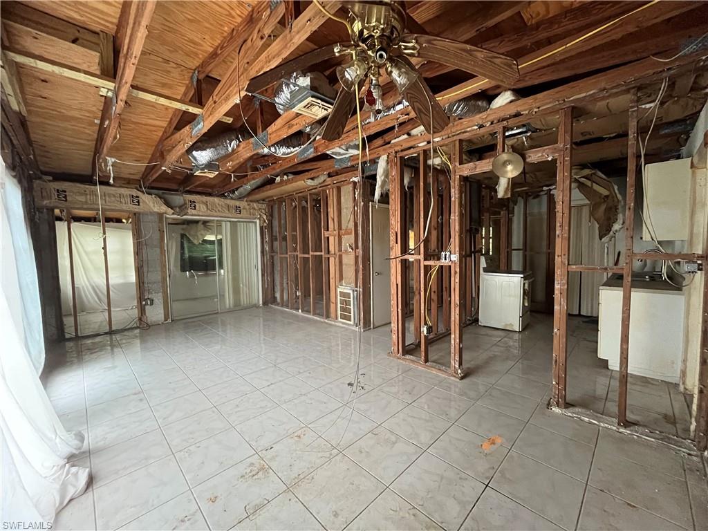 PORT CHARLOTTE - Residential