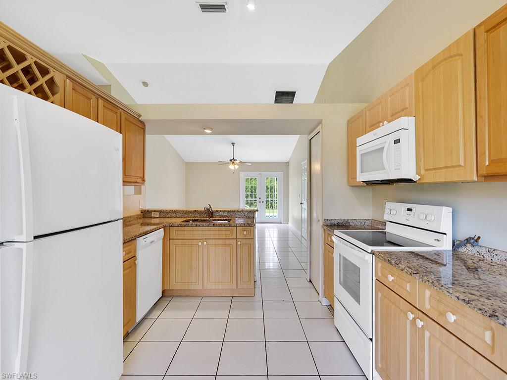 GOLDEN GATE ESTATES - Residential