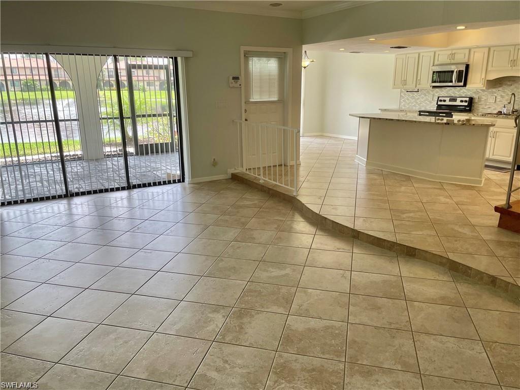 HACIENDA VILLAGE - Residential Lease