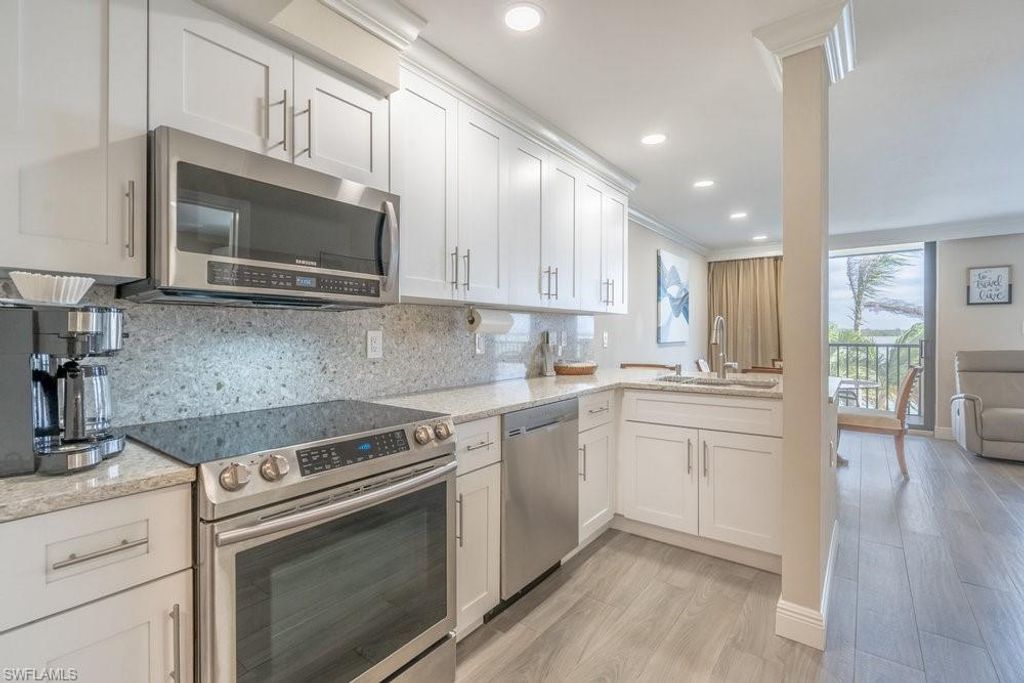 Photo of 10 Tampa PL #501, MARCO ISLAND, FL 34145 (MLS # 226022026)