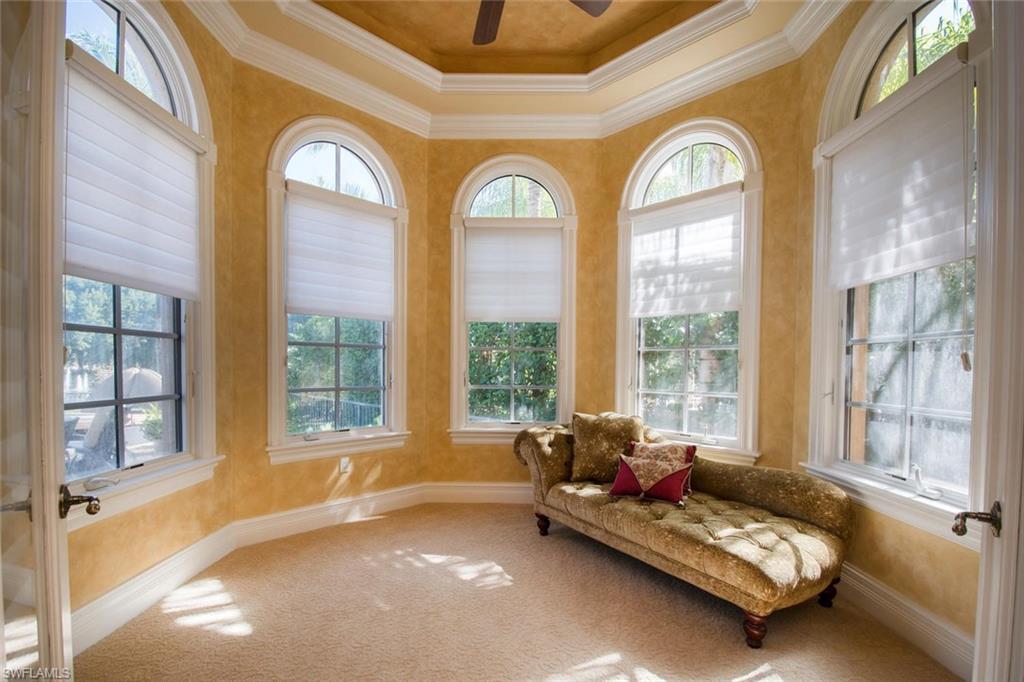 ESCADA AT TIBURON - Residential