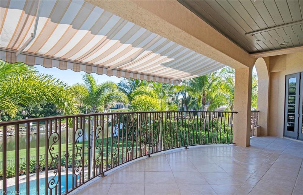 ESCADA AT TIBURON - Residential