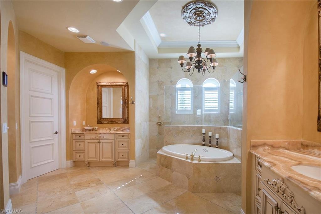 ESCADA AT TIBURON - Residential