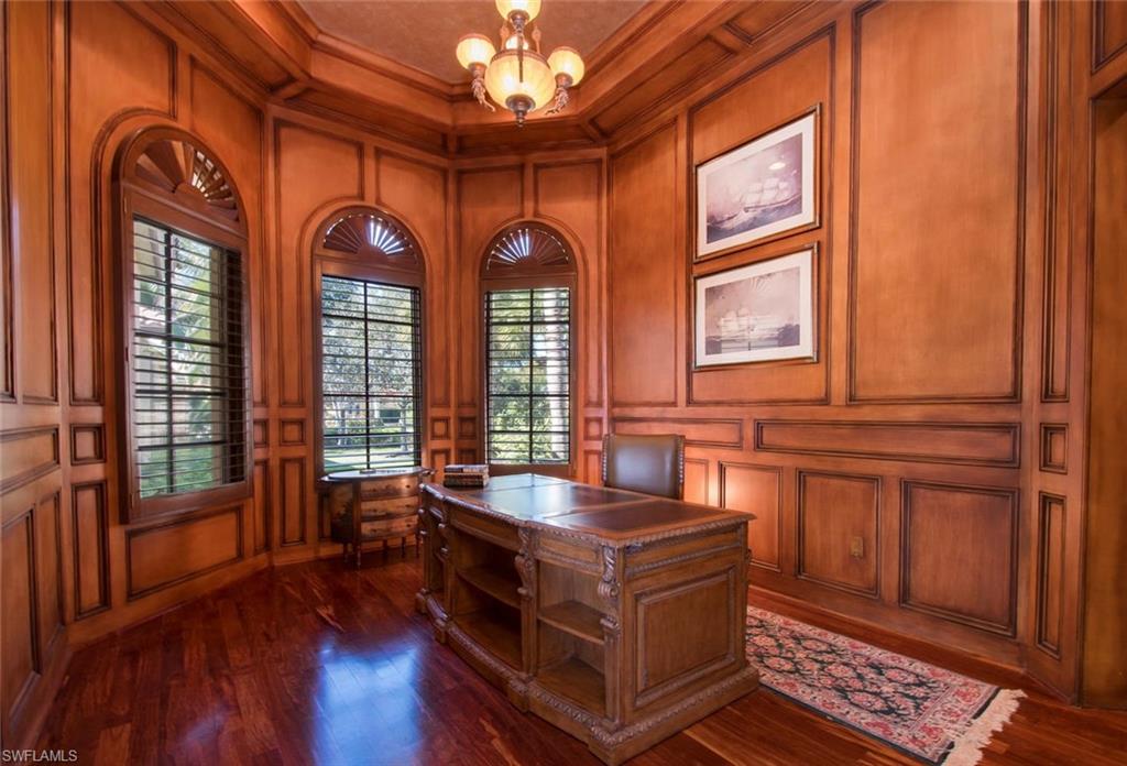 ESCADA AT TIBURON - Residential