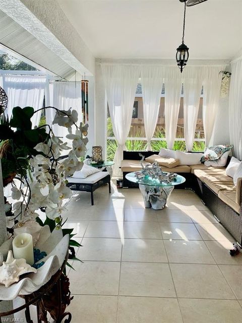 1113 NE 32nd ST CAPE CORAL FL 33909