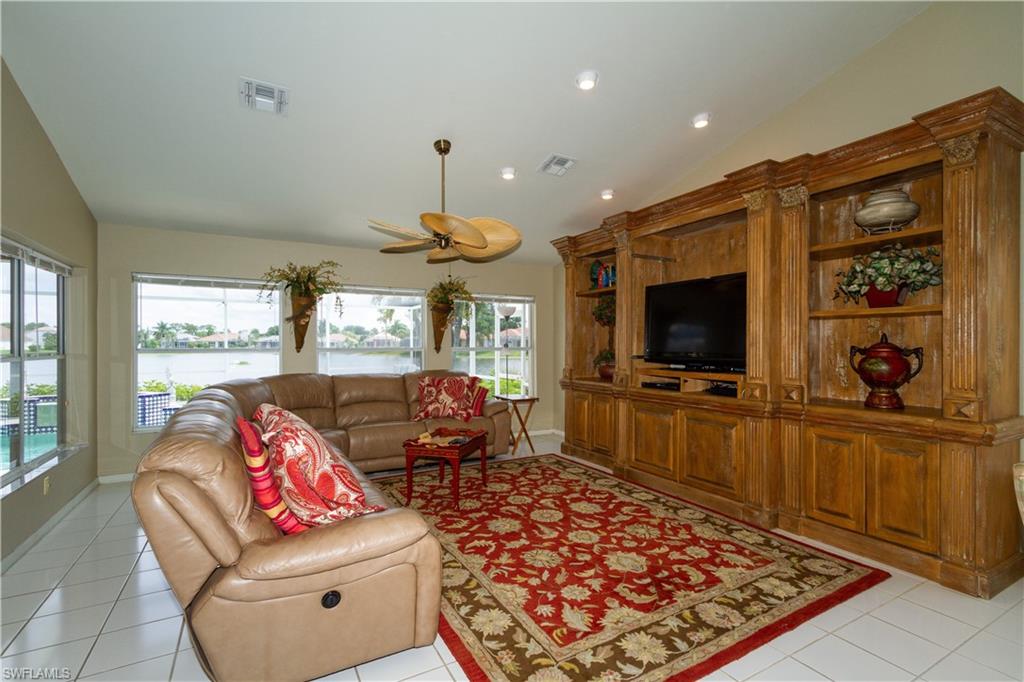 BERKSHIRE LAKES - Residential