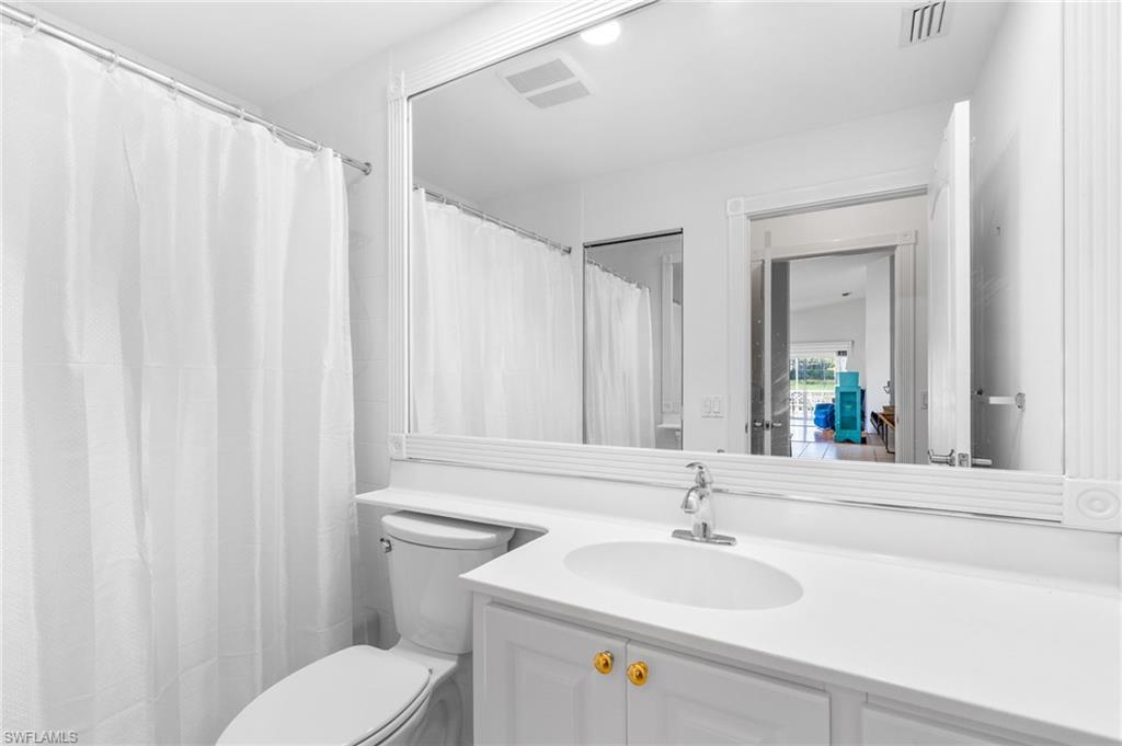 VILLAGE WALK - Residential