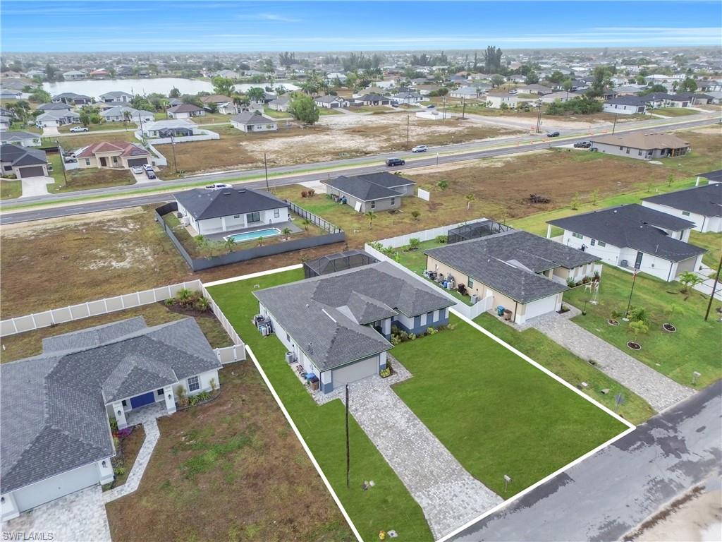 CAPE CORAL - Residential