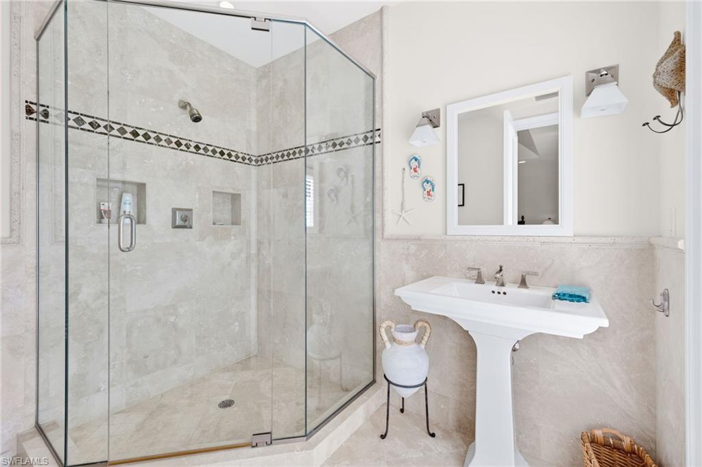 SHELL HARBOR - Residential