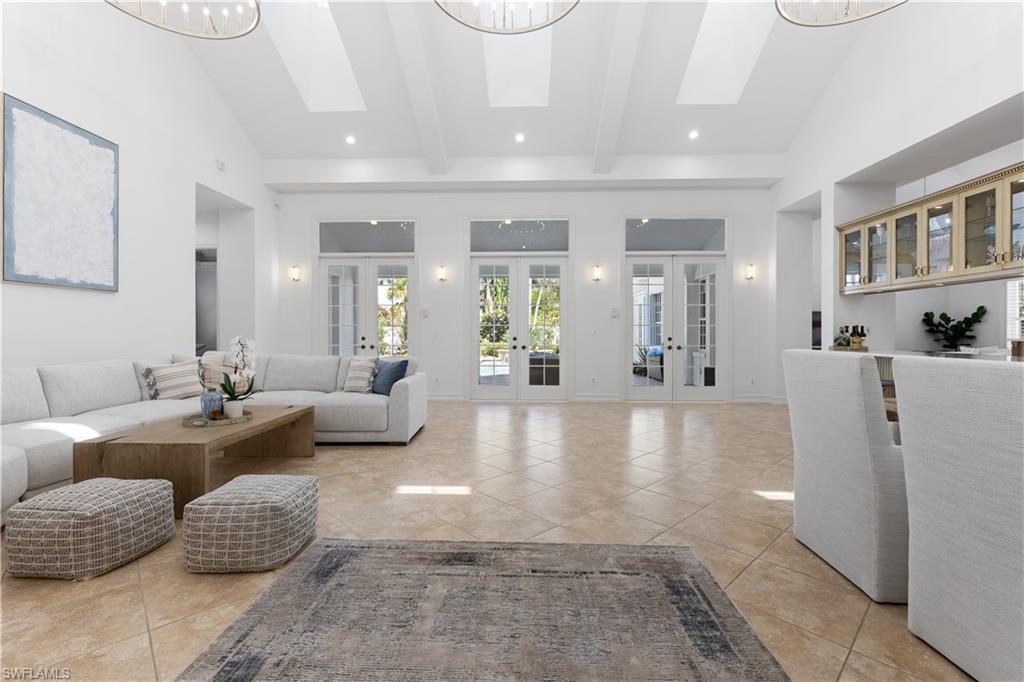 MOORINGS - Residential