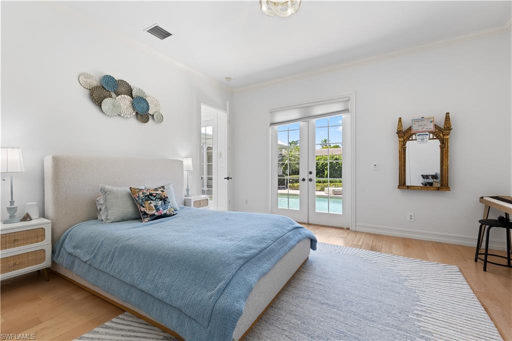 MOORINGS - Residential