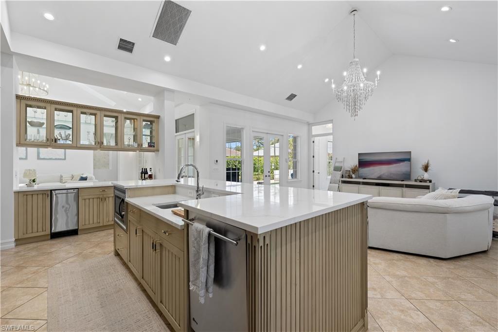 MOORINGS - Residential