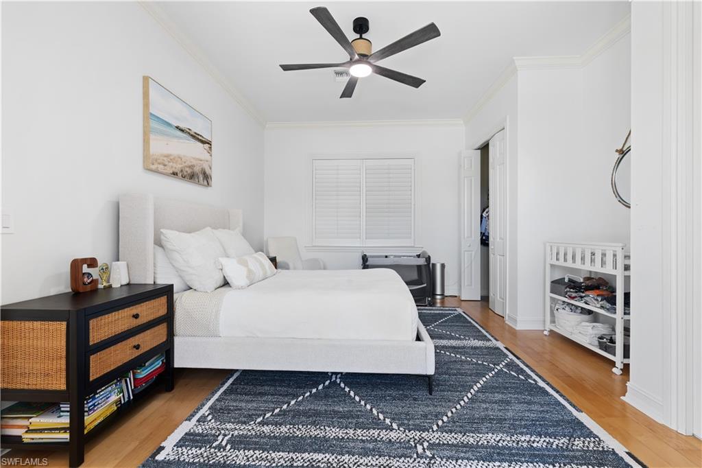 MOORINGS - Residential