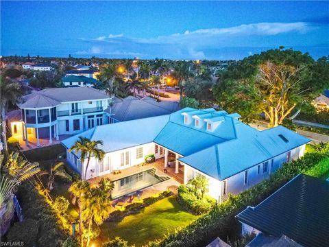 505 Harbour DR NAPLES FL 34103