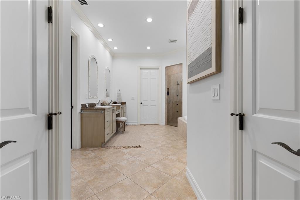 MOORINGS - Residential