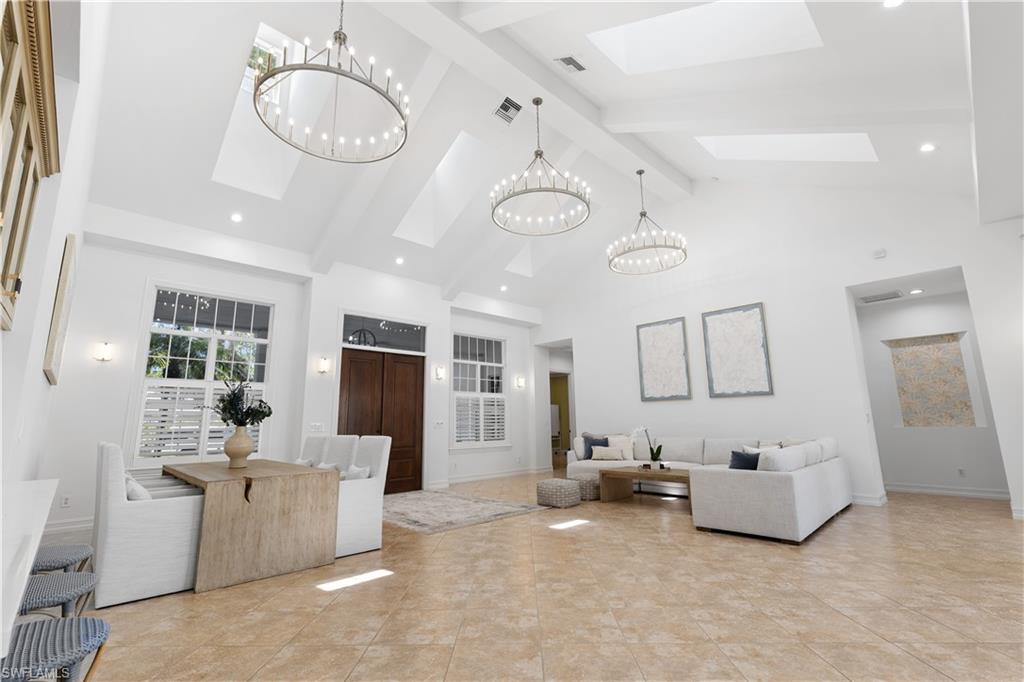 MOORINGS - Residential