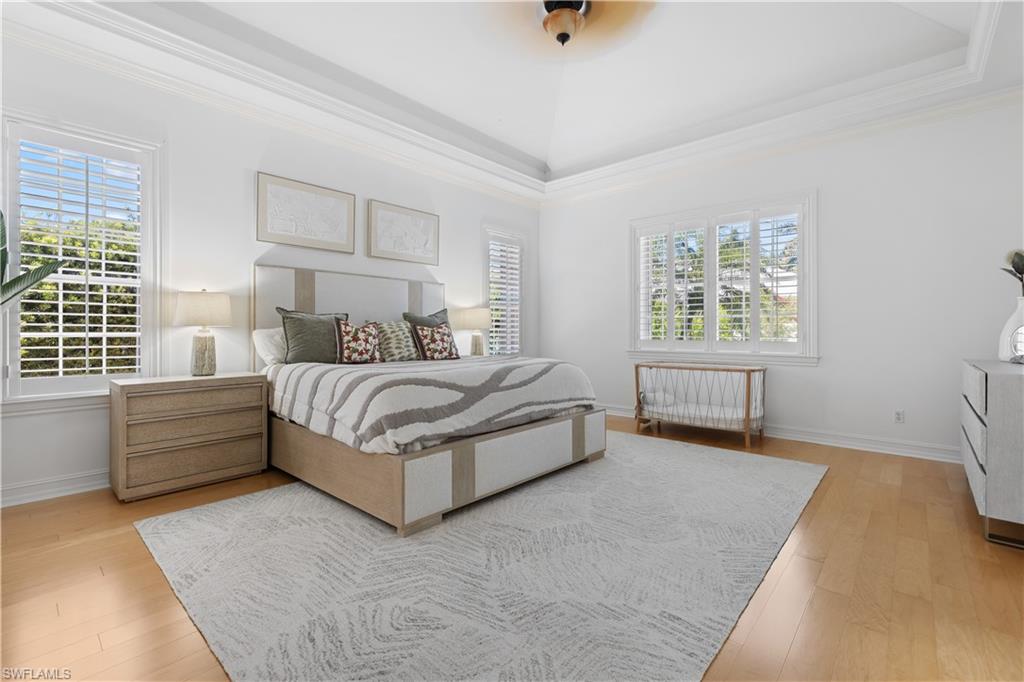 MOORINGS - Residential