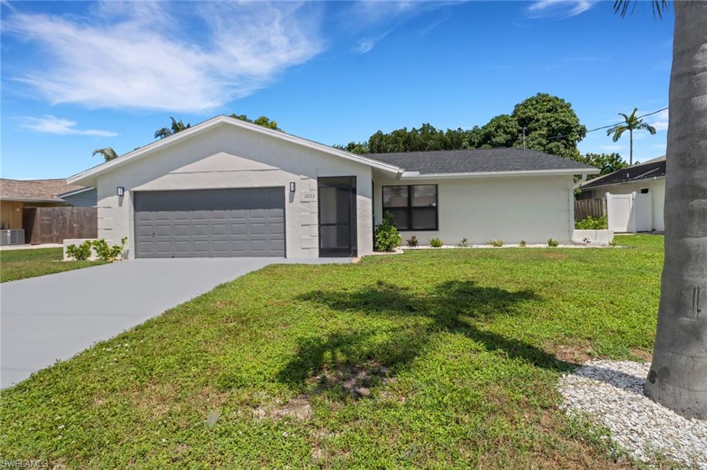 NAPLES TWIN LAKES - Residential