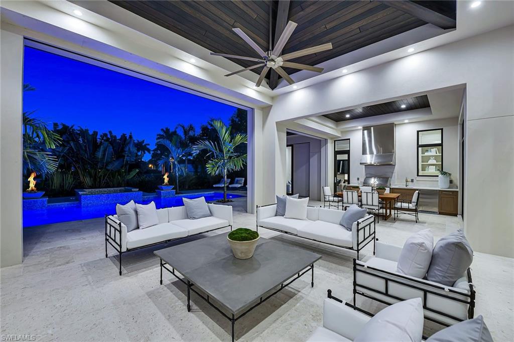 MOORINGS - Residential