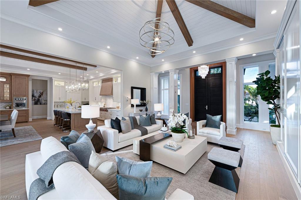 MOORINGS - Residential