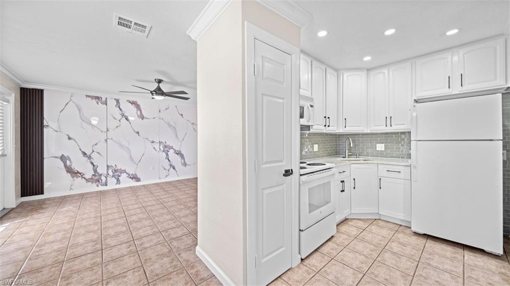 PORT CHARLOTTE - Residential