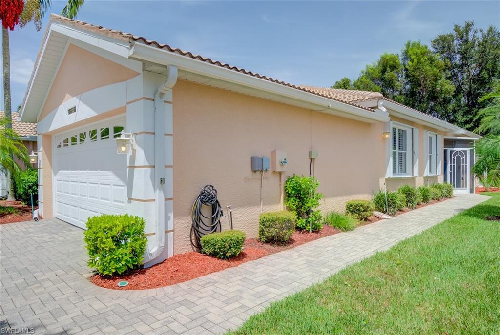 REFLECTION LAKES - Residential