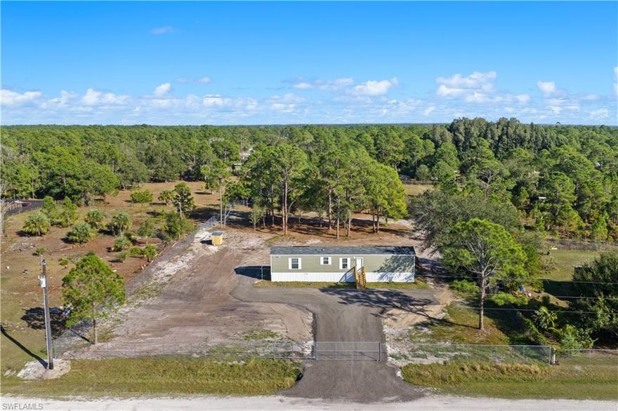 ?? For Sale: New 2026 Fleetwood Mobile Home ?? ?? Location: Montura Ranches, FL ?? Lot Size: 1.25 Acres ?? Only 1 hr 30 min from Miami ?? Property Highlights 2026 Fleetwood Mobile Home – New! Spacious 1.25-acre lot in Montura Ranches Agricultural zoning – perfect for horses, chickens, goats, and more Huge land area for boats, trucks, RVs, or additional storage No HOA – enjoy complete freedom ?? Upgrades & Features New well system & water filters New septic system New air conditioning unit Everything is move-in ready – no repairs needed! ?? Lifestyle Benefits Peaceful country living with plenty of space for animals and outdoor activities Easy access to Miami (just 1 hr 30 min away) Perfect for hobby farmers, or anyone seeking privacy and land No Middleman!