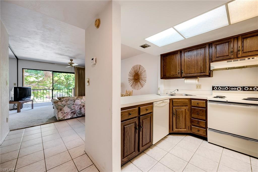 PARK SHORE RESORT - Residential