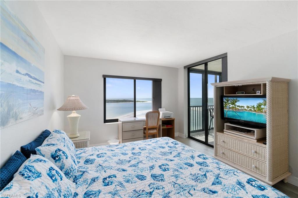 ISLANDS END CONDO - Residential