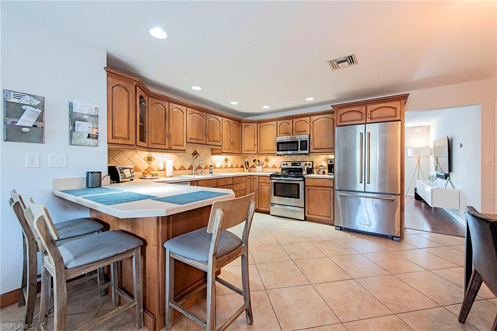 GOLDEN GATE ESTATES - Residential