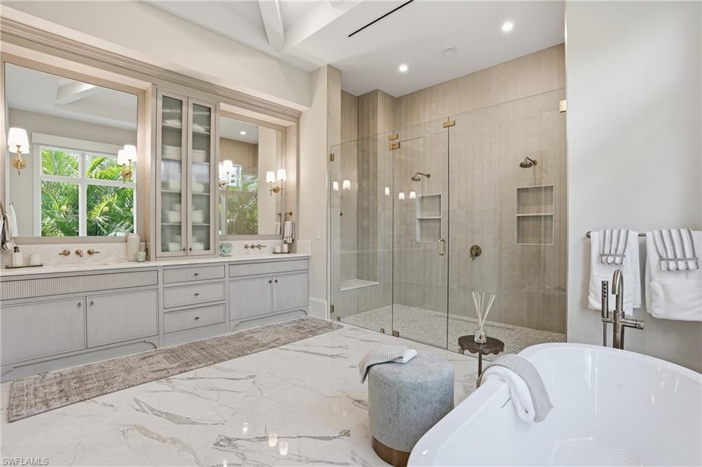 PARK SHORE - Residential