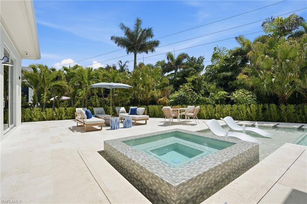 PARK SHORE - Residential