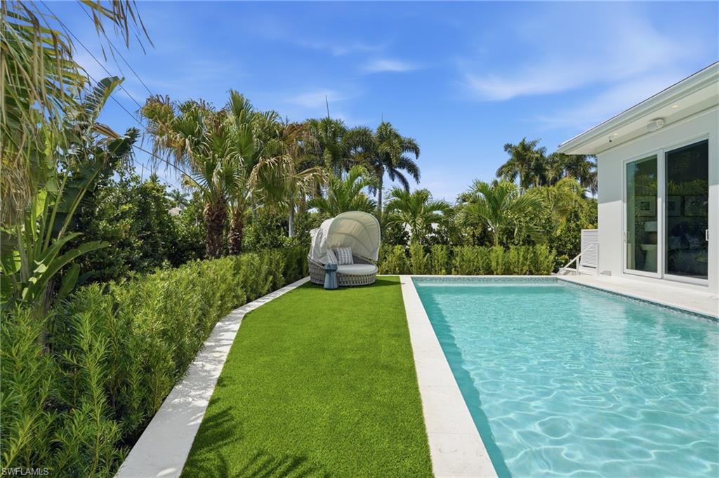 PARK SHORE - Residential