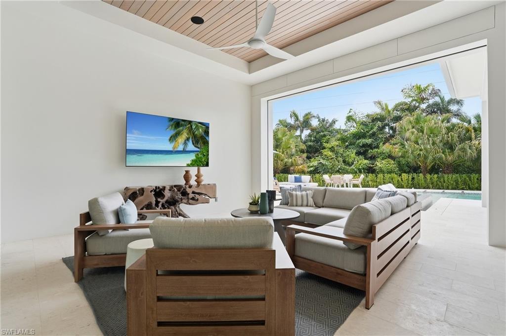 PARK SHORE - Residential