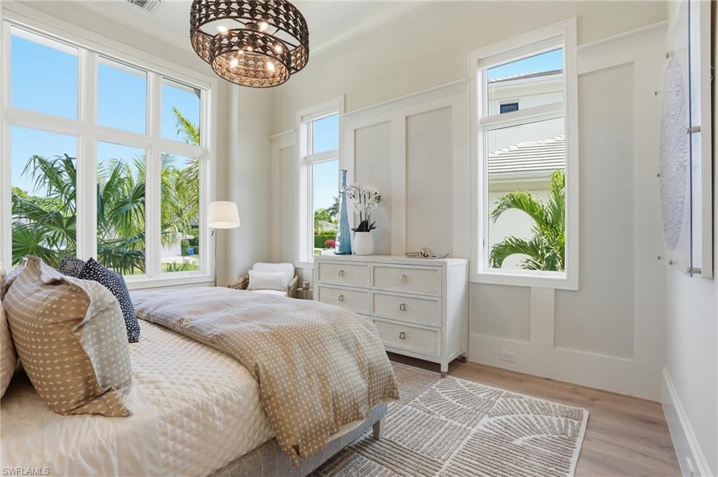 PARK SHORE - Residential