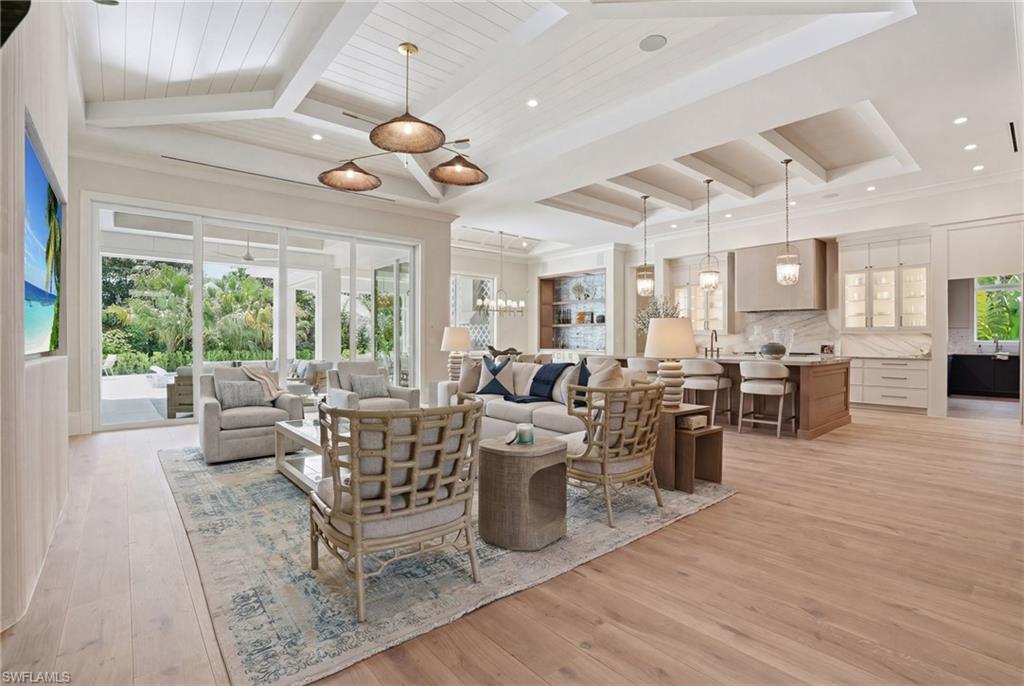 PARK SHORE - Residential