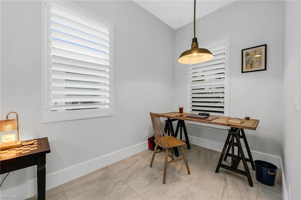 SUNSET HOMES - Residential