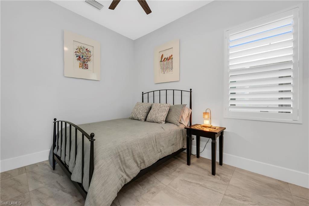 SUNSET HOMES - Residential