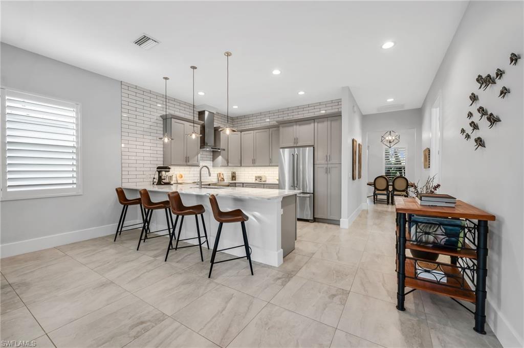 SUNSET HOMES - Residential