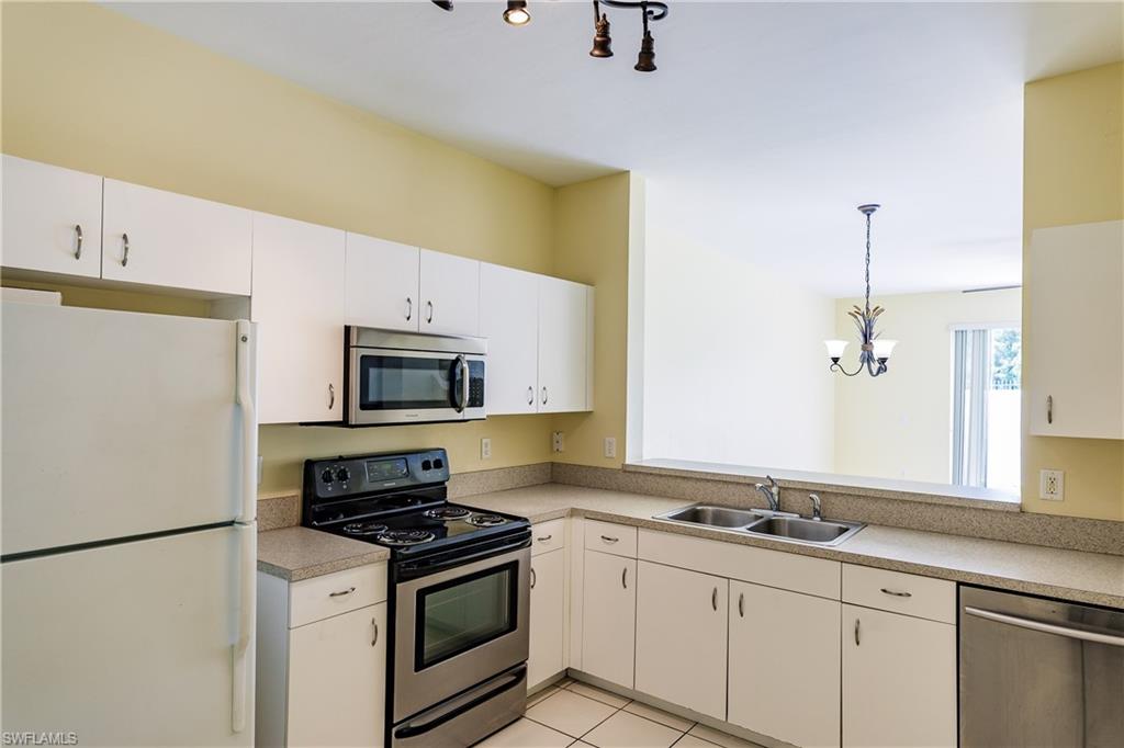 FOREST LAKE TOWNHOMES - Residential