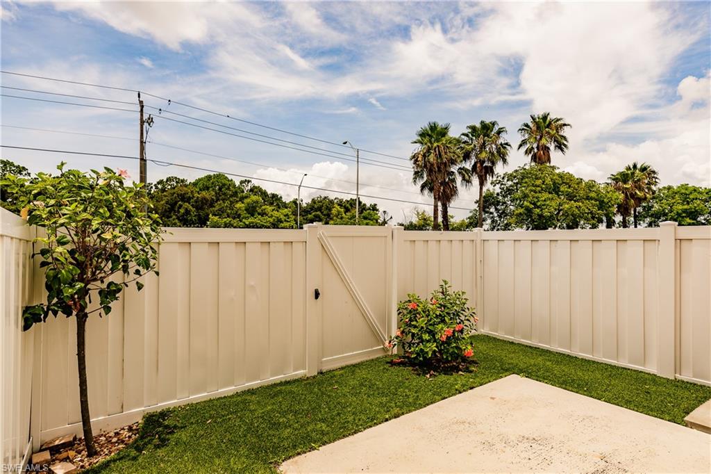 FOREST LAKE TOWNHOMES - Residential